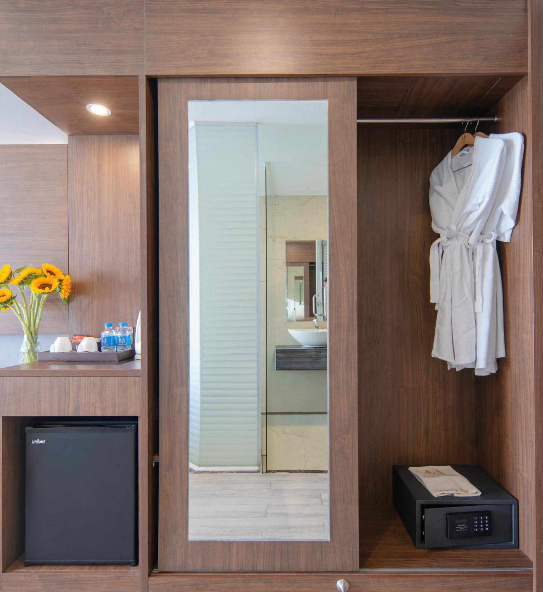 Vesna Hotel Nha Trang Esterno foto